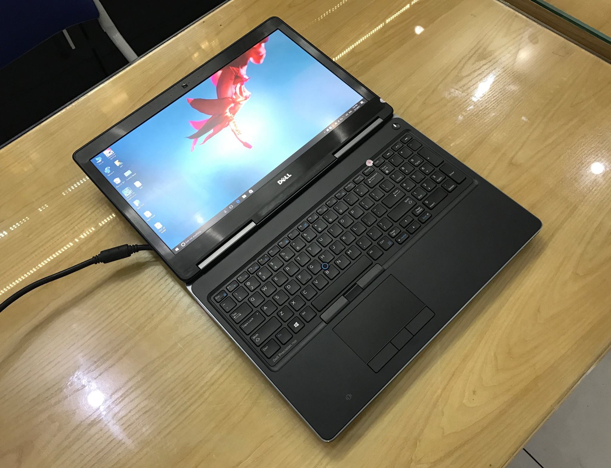 Laptop Dell Precision 7510-2.jpg
